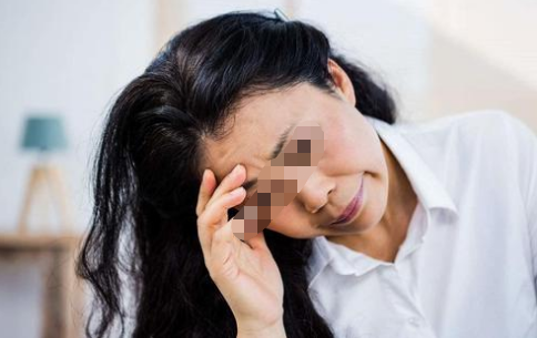 高考前，为什么许多女学生选择吃“避孕药”，班主任无奈道出原因