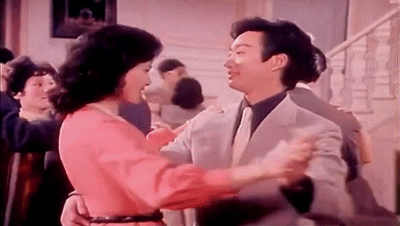 《潜伏》站长太太年轻时是有多美艳，中国第一部科幻片了解一下