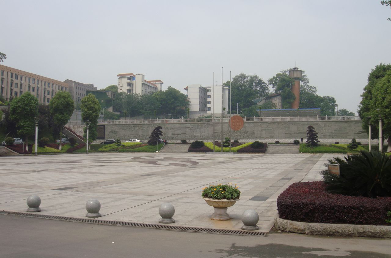 湖南益阳名列前茅四所好高中，2020高考，沅江一中包揽市理科前三