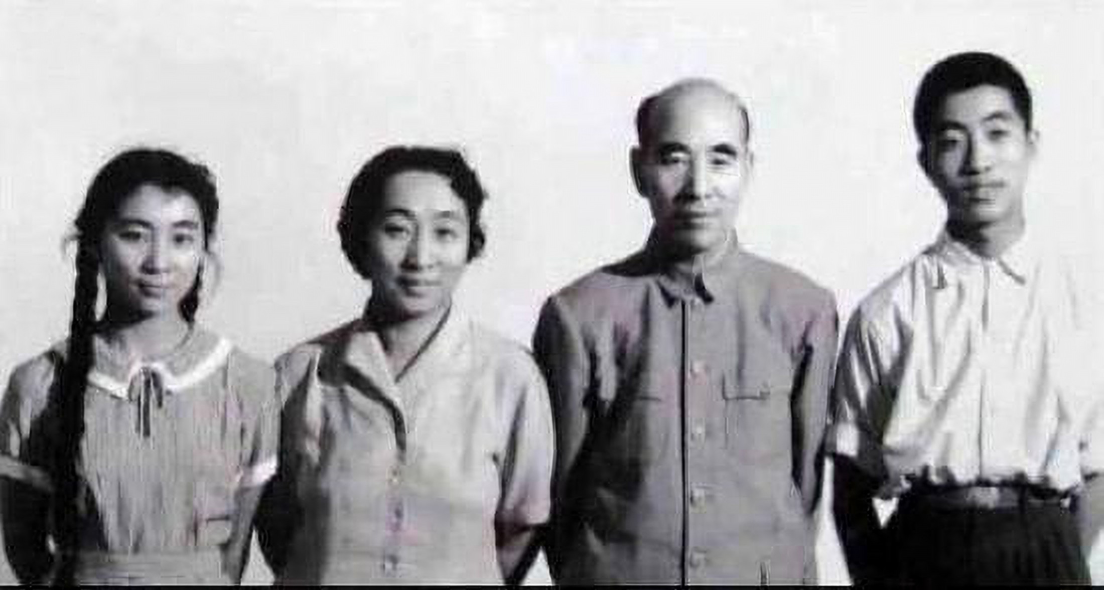 十大元帅1930年谁的级别最高：贺龙第三，徐向前第七，叶剑英垫底