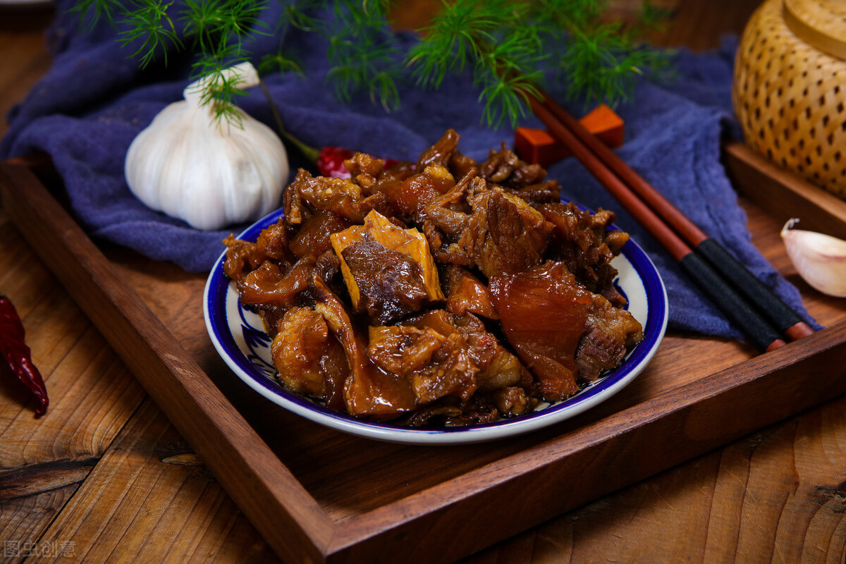 告诉你在家做红烧牛肉，烧一大锅，原汁原味，又烂又软太好吃了