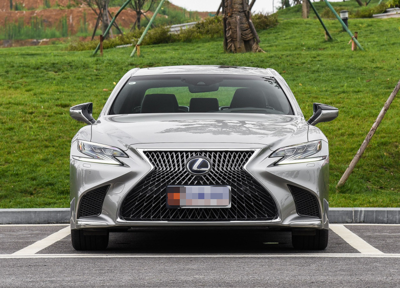 87万提了辆雷克萨斯LS，开8750公里后，车主想说句心里话