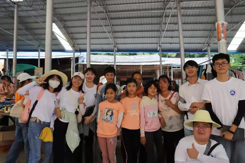 云南经济管理学院暑期三下乡，关爱留守儿童，搭建心灵之桥