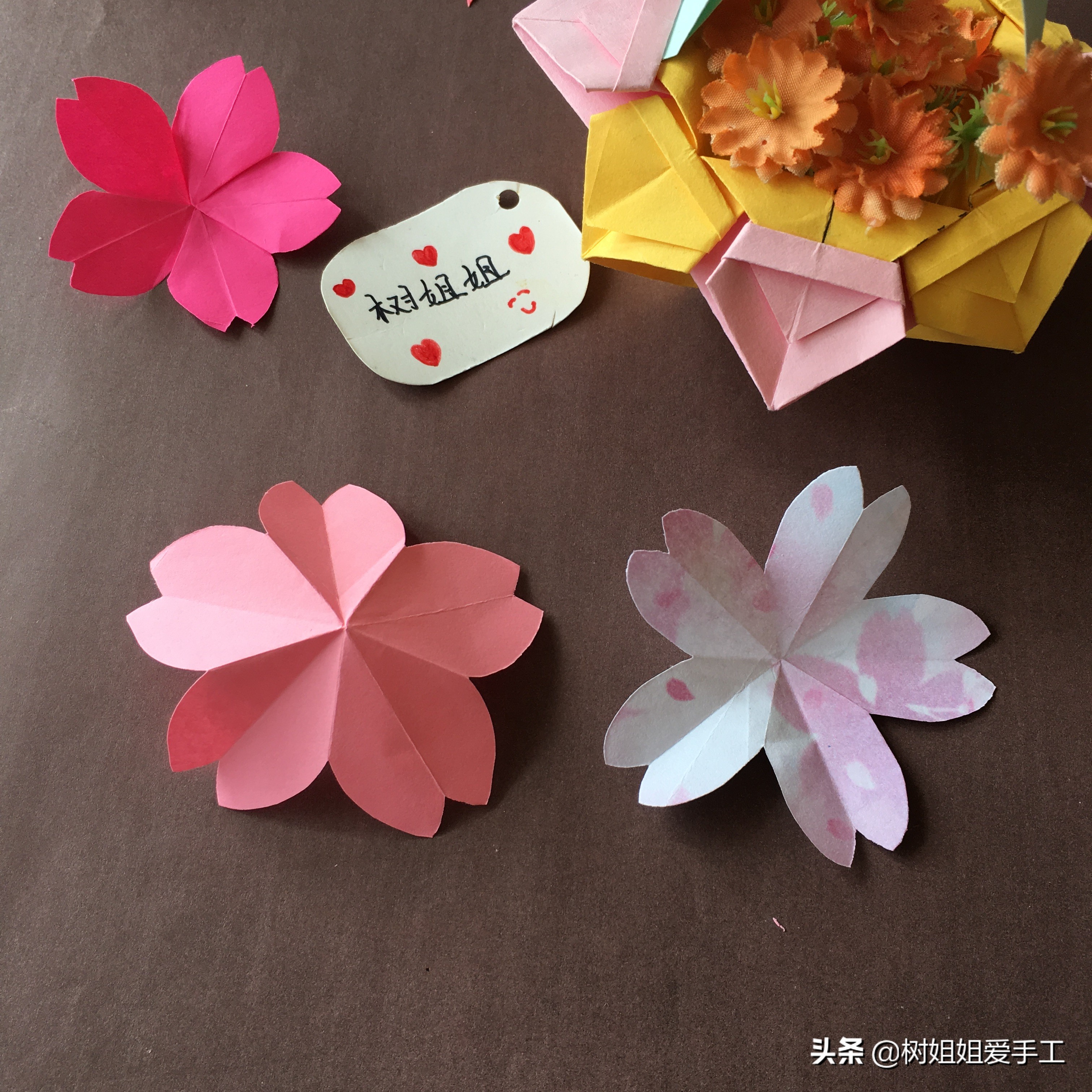 亲子折纸：立体感十足的樱花制作方法，只需要1张纸