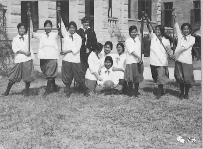 终身未嫁的“林徽因”：华南女子文理学院校长王世静老照片发现记