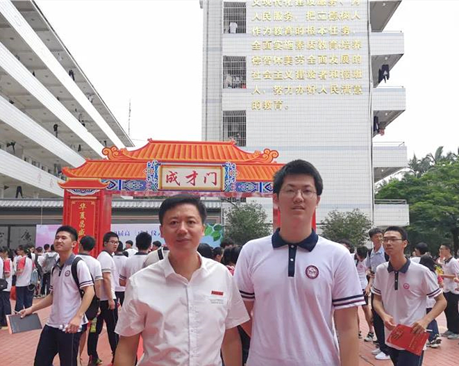 使用老人机、十点半就睡…莆田文理科状元是这样炼成