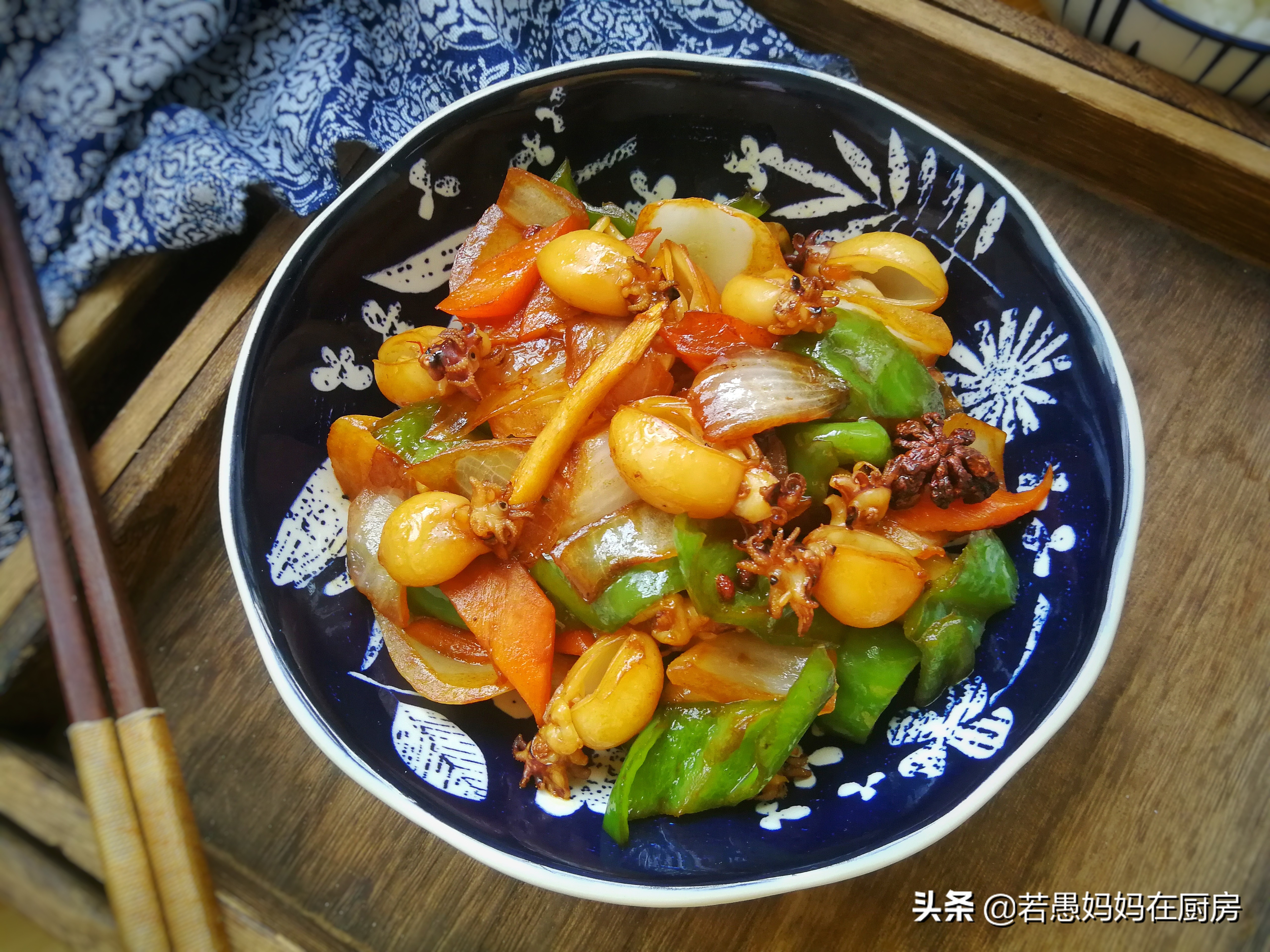 20块钱买一包墨鱼仔，随便一炒比肉香，脆嫩Q弹，还能增强抵抗力