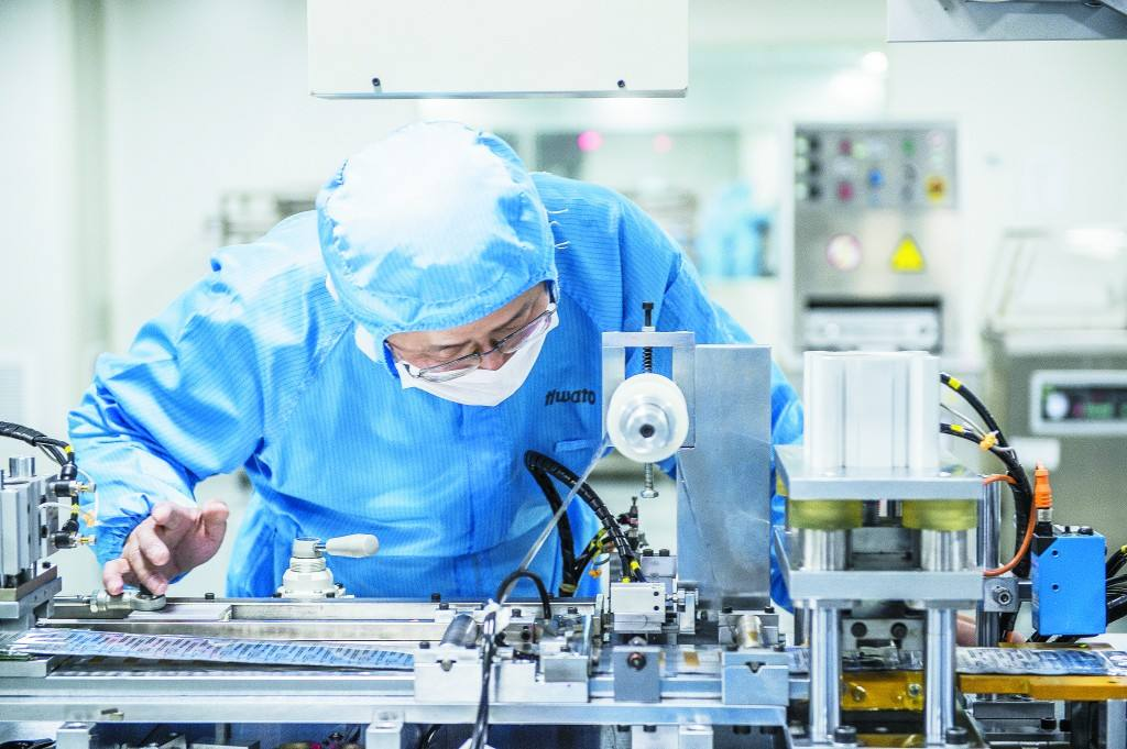 新高考“职播”--从针筒到机器人，医疗器械的发展日益月异