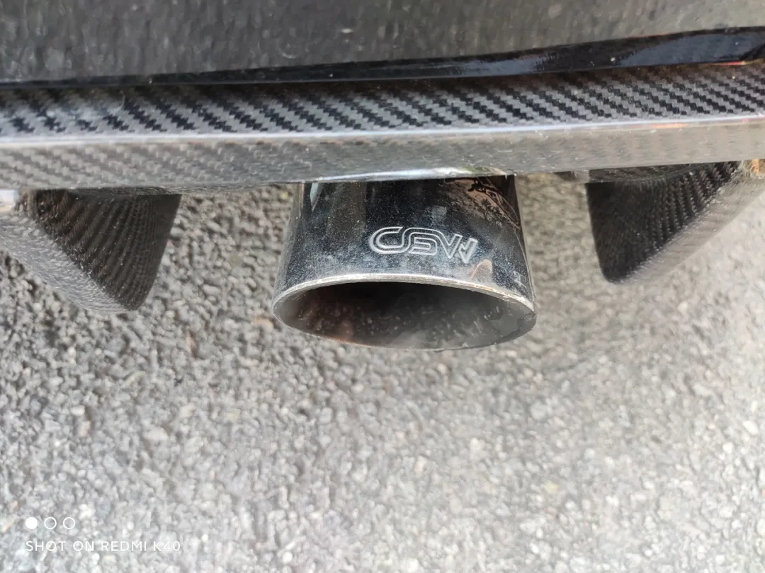 粤B兰博基尼飓风跑来珠海炸街，频发抖音被举报！交警全市布控！