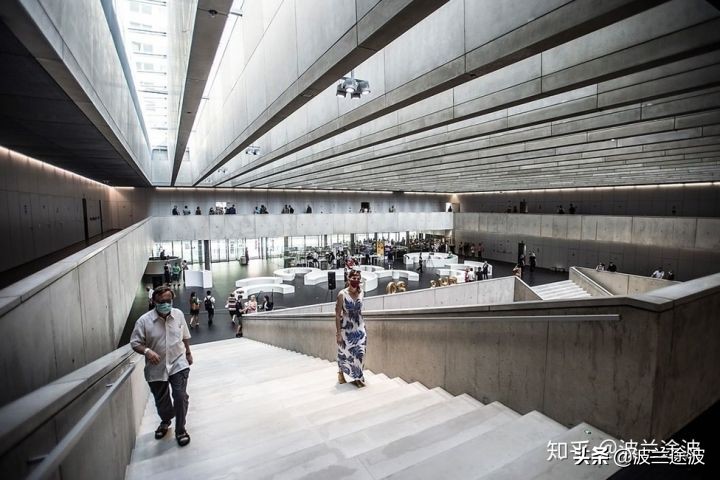 捷克留学 查理大学专业设置与申请解读