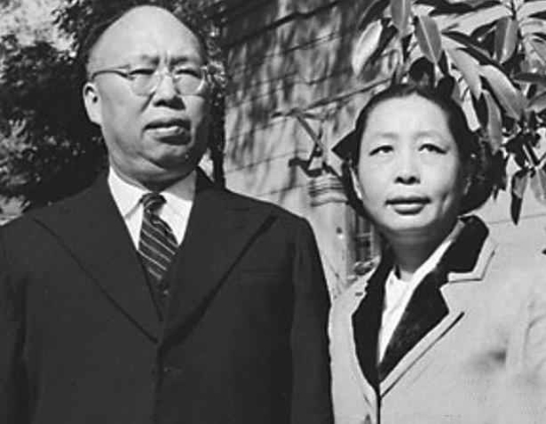 1955年，四位元帅夫人被授军衔，分别是哪四人？其他元帅夫人呢？