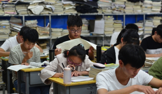 2022年高考新增了“身份限制”，考核不通过的学生，将无缘高考