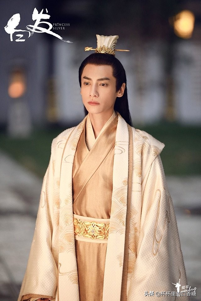 成毅邪媚腹黑,罗云熙高雅柔情,徐开骋是疯帝王