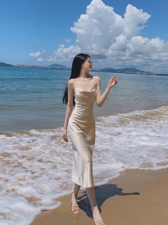 可以和香槟金颜色的服饰搭配的色调是什么