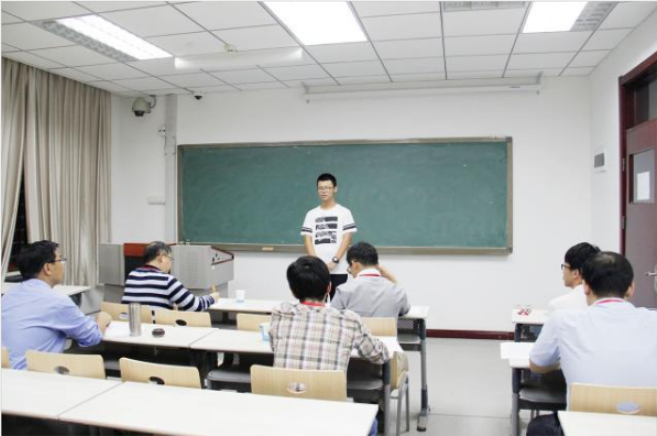 大一新生自我介绍，掌握要领，避开雷区，第一印象分蹭蹭蹭的涨