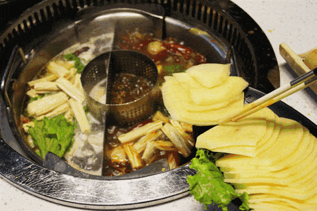 洋芋、土豆和马铃薯是同一个东西吗？其传入中国时是贵族食物！