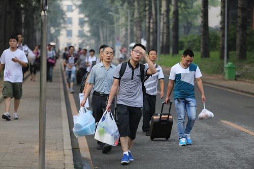 校友会科技类大学排名：华中科技夺第一，洛阳的河科大居然排第10