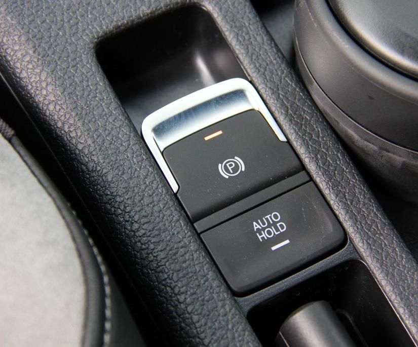 自动驻车是什么意思(自动泊车并非) - 百百科