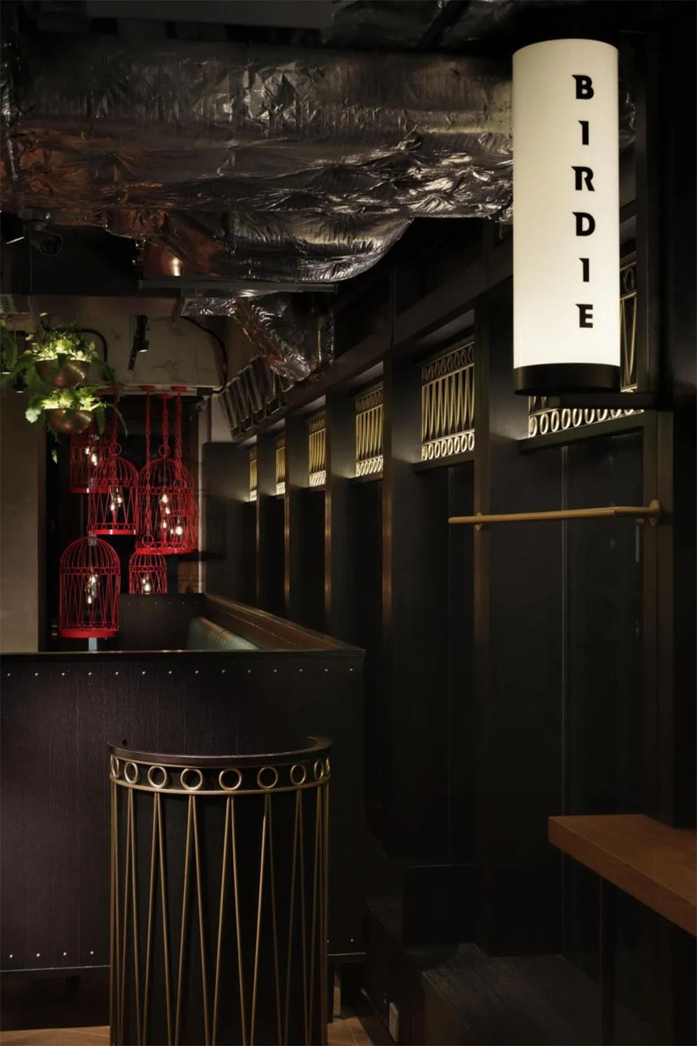 鸟笼包裹的日式烤肉店 | 顶级颜值Loft餐厅来了