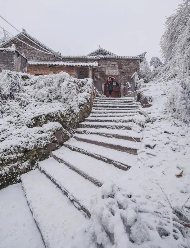 孤城万仞山，八月即飞雪，叙永雪山关之古道拾零