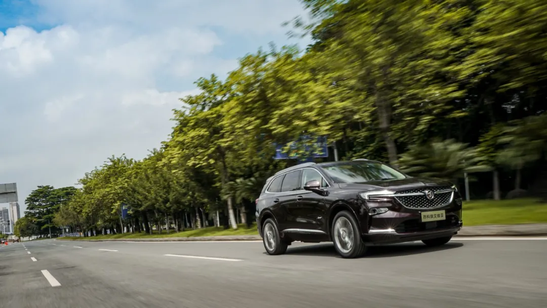 2.0T+9AT，合资旗舰SUV内饰质感完全不输豪车，“官降”2万超值