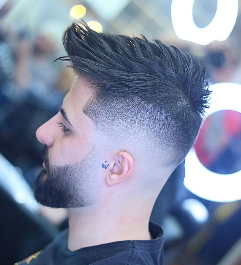 不如试试"飞机头"发型,帅气又有型