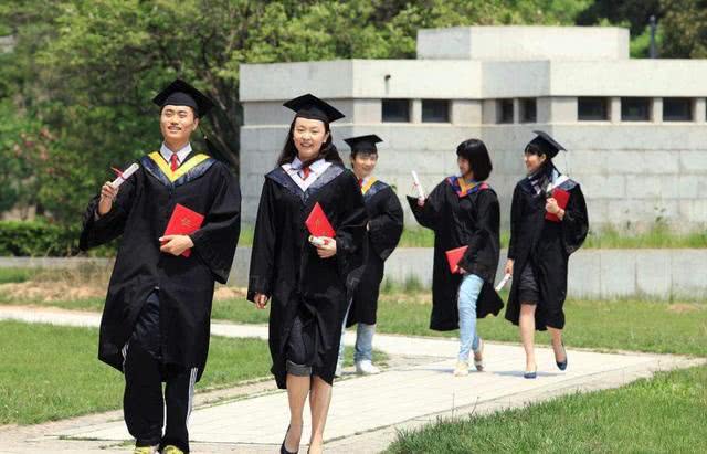 中专生参加普通高考能读全日制本科吗？该怎么学习？