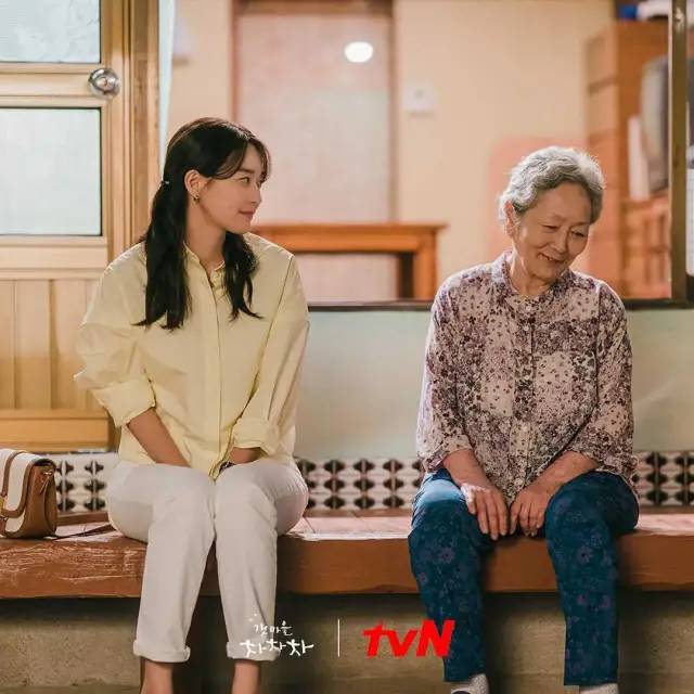 金宣虎X申敏儿：这部治愈轻松夏日剧，终于开播了