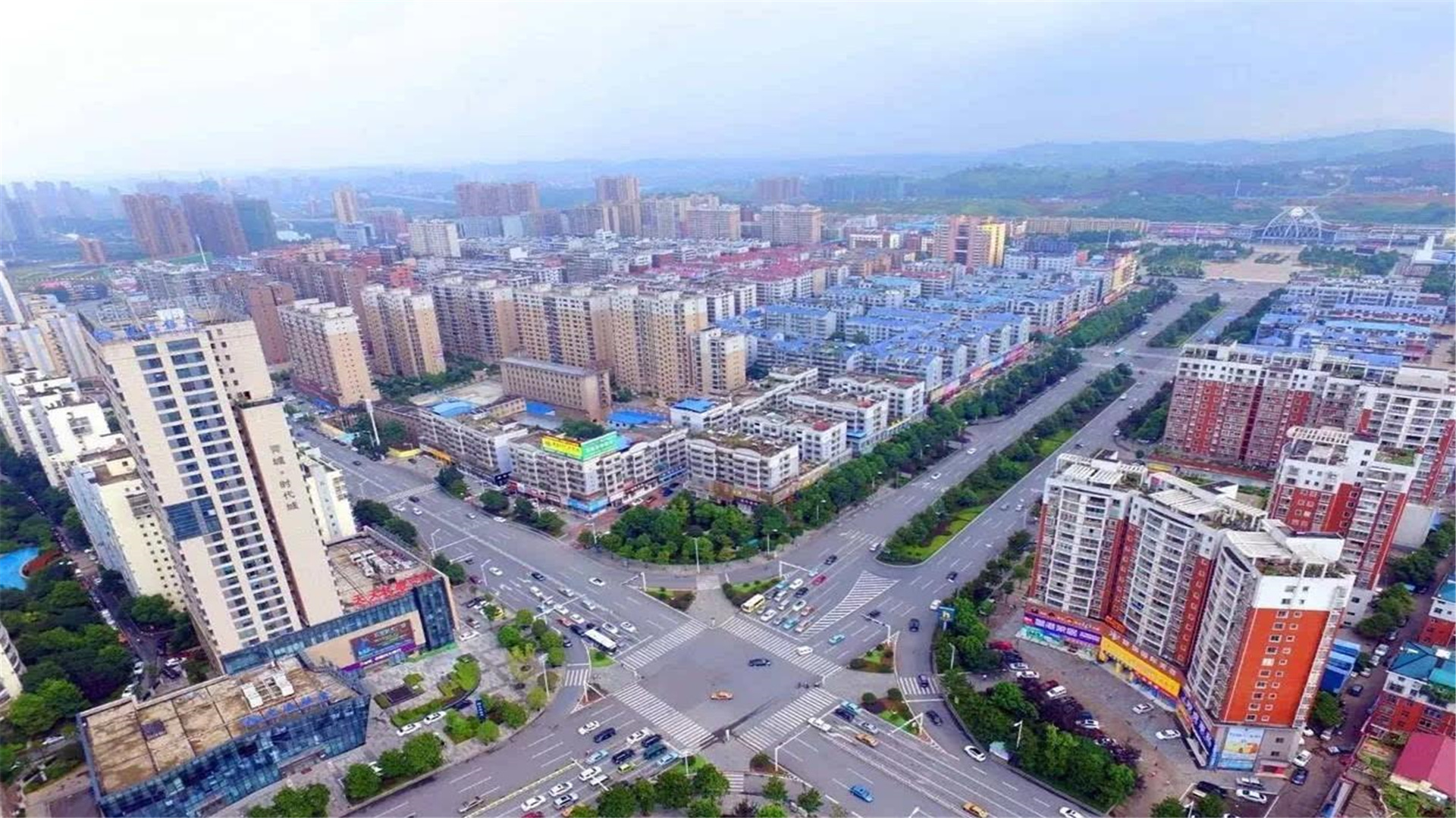 湖南这3所大学厉害了，被“人民日报”点名表扬，专业前景好