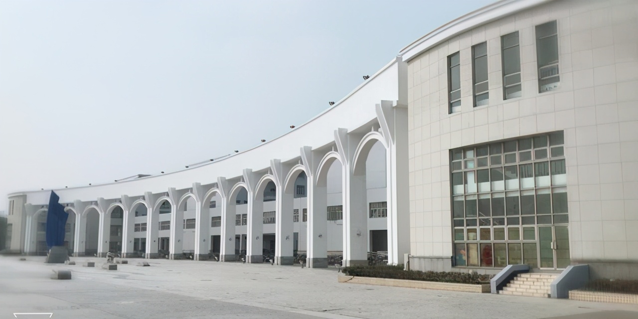 上海的双非大学，还是兰州大学985，你该如何选择？