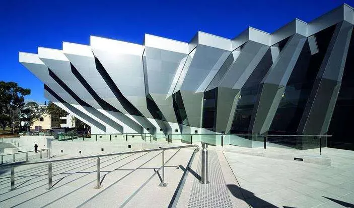 给人生更多选择，盘点接受高考成绩的海外大学