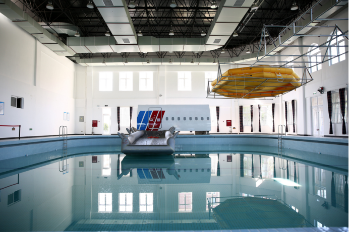 今日荐校 |成都航空旅游职业学校：因为专注，所以专业