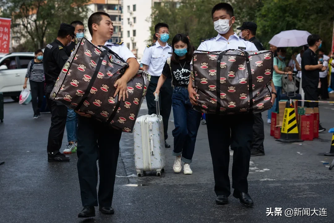 #大连头条#高校开学进行时！终于等到你