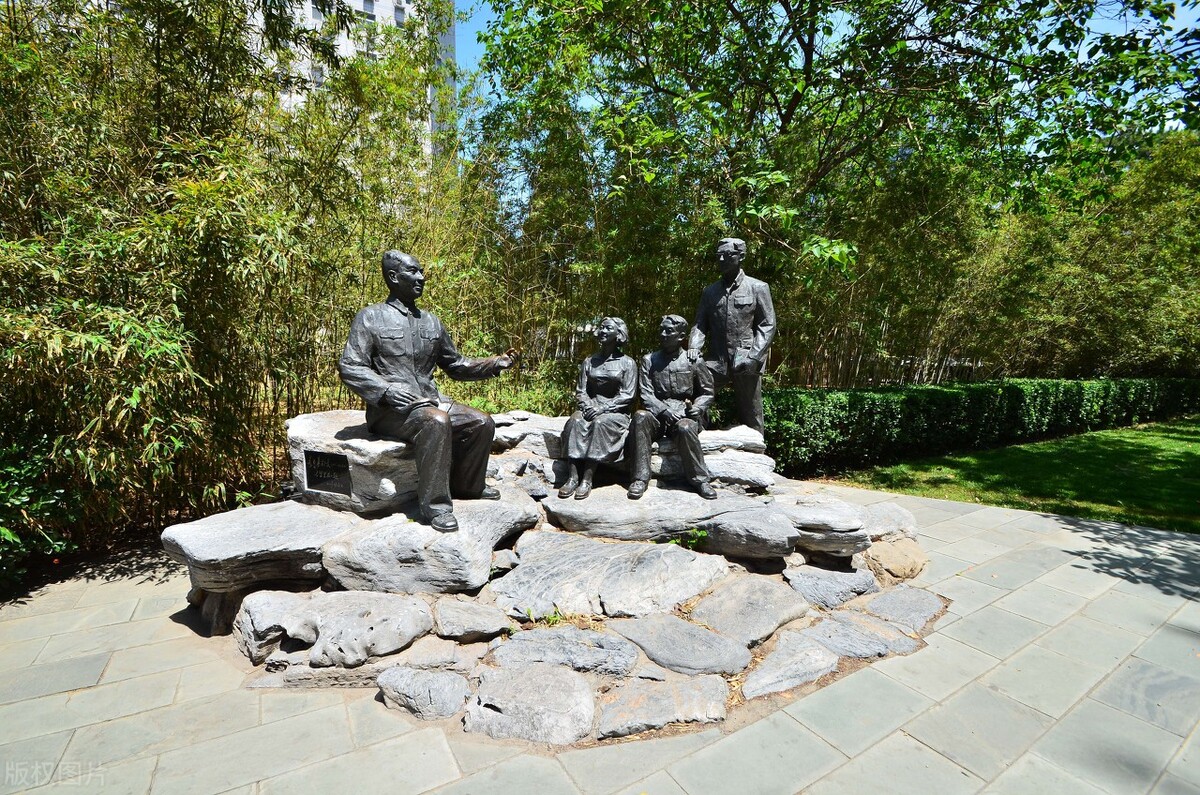 2022届艺考生想走捷径，报考中国人民大学文化分超过一本线？