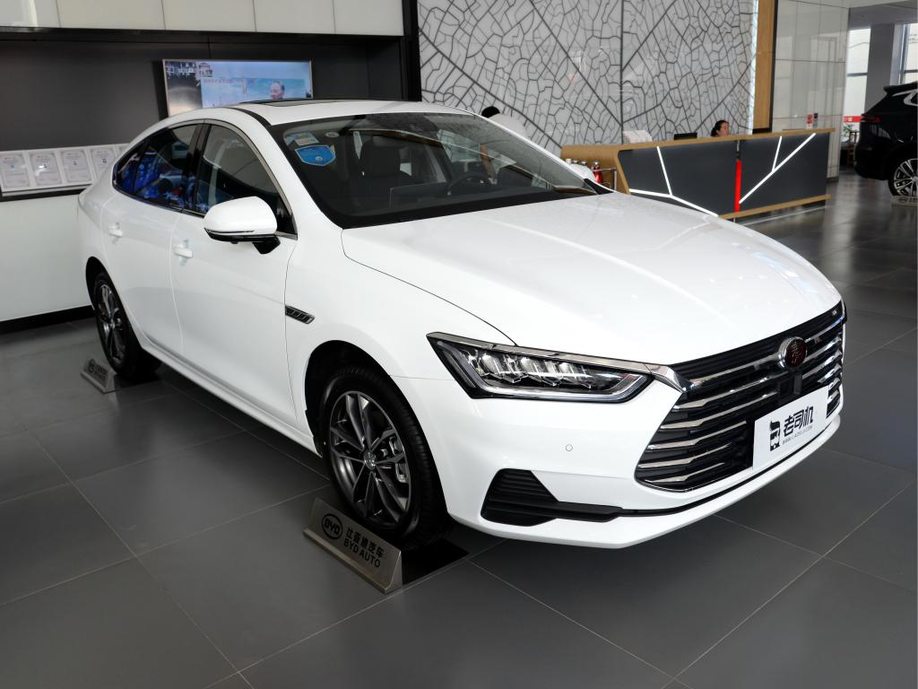 接替赛欧？雪佛兰全新小型车Onix内饰曝光