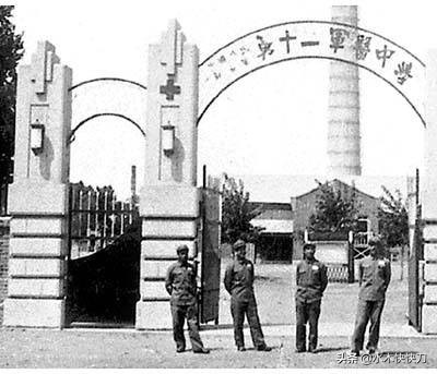 从黑龙江搬走的高校，两所1969年搬走的，两所从齐齐哈尔搬走的