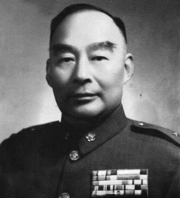 十大将中除粟司令外，谁的指挥能力最强？主席：你肚子里有绝活
