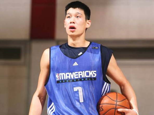 林书豪nba为什么没有合同(林书豪长文解释离开CBA真因：只想要份十天短合同 我还是NBA水平)