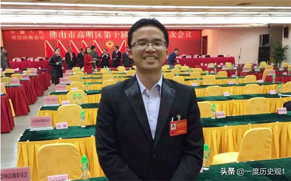 17年前，高考900分摘状元，考上北大的广东小伙，近况怎样？