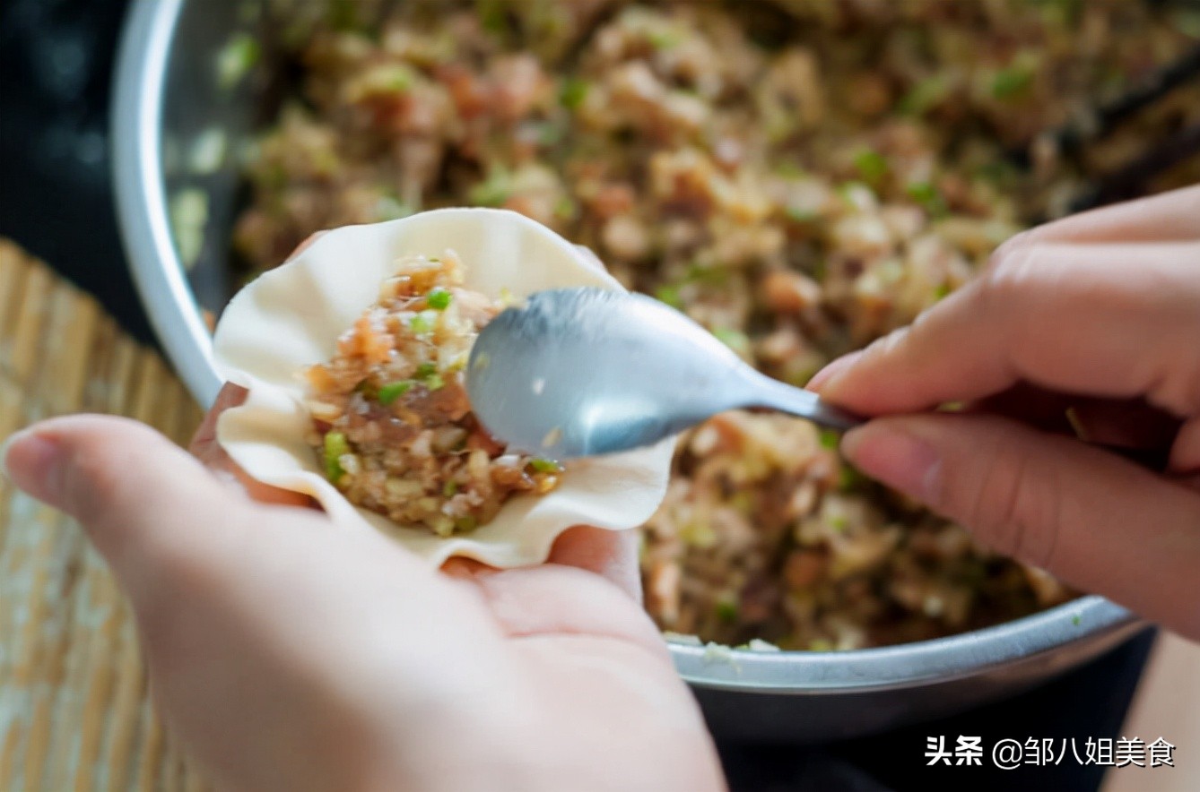 萝卜饺子馅的做法,萝卜饺子馅的做法和配料