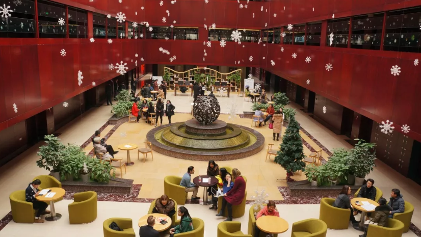 今晚7点！听北京市第三十五中学国际部优秀学子与母亲对话