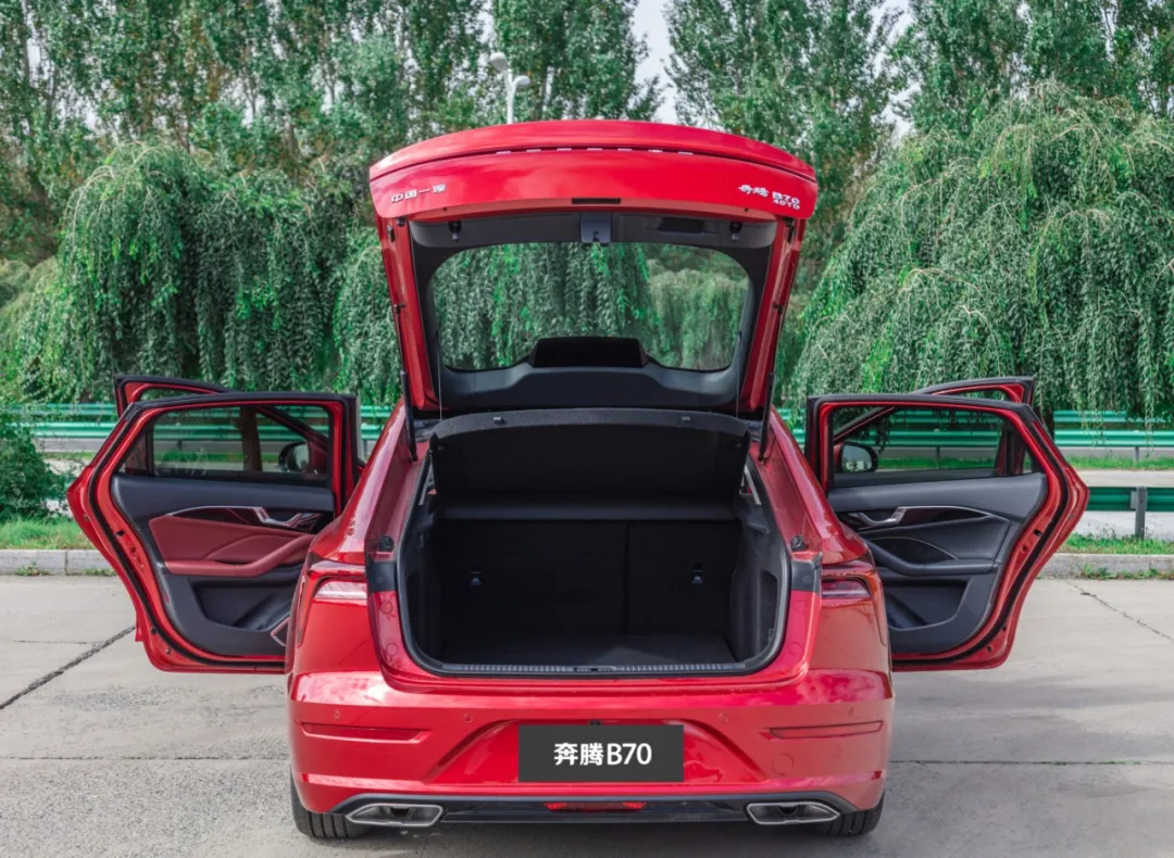 花200万就买个2.0T?国产笑了,最多15万,多一分算我输