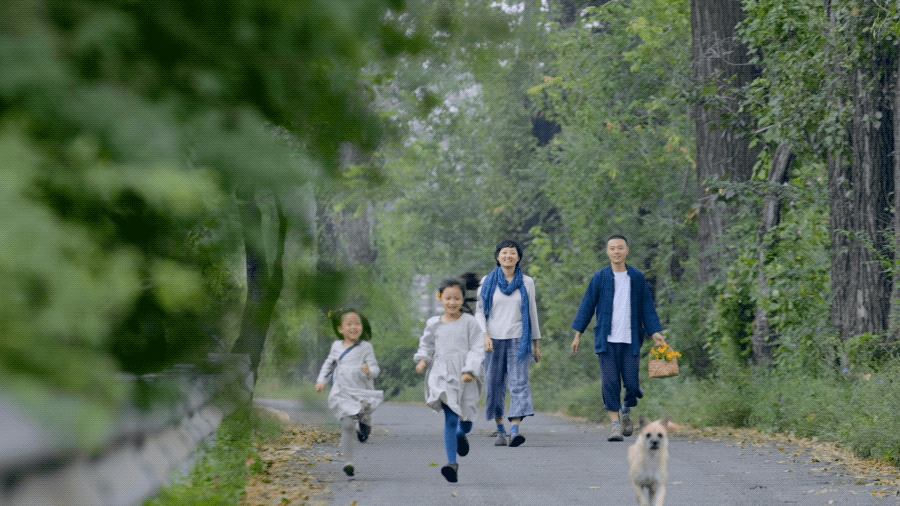 北京夫妻的三胎之家：空中菜园，家里攀岩，应有尽有