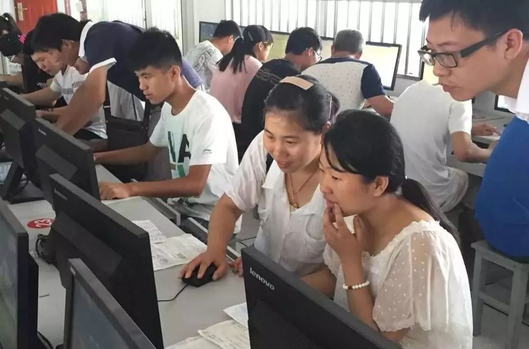 6月23日，9地高考成绩“放榜”，考生知道成绩后，有1件事不能拖