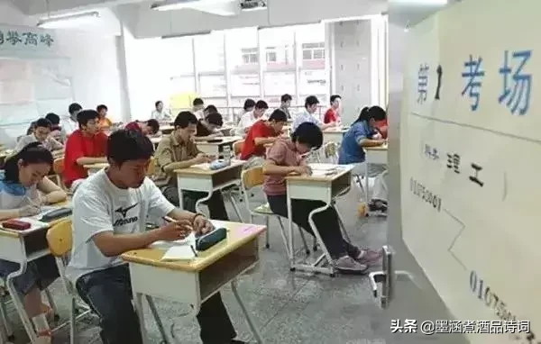 忆往昔：回顾高考40年，每一张照片都是一代人的青春写照