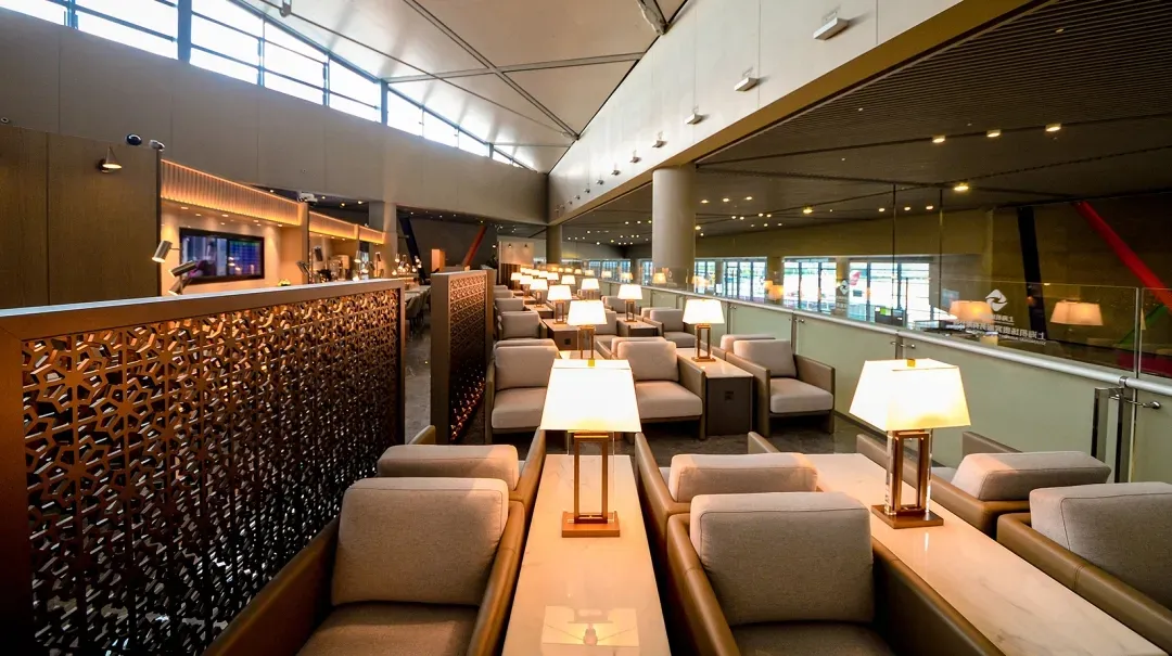 史上最低价！虹桥机场贵宾室，不是VIP也能进！最低9.9元两小时畅吃畅喝