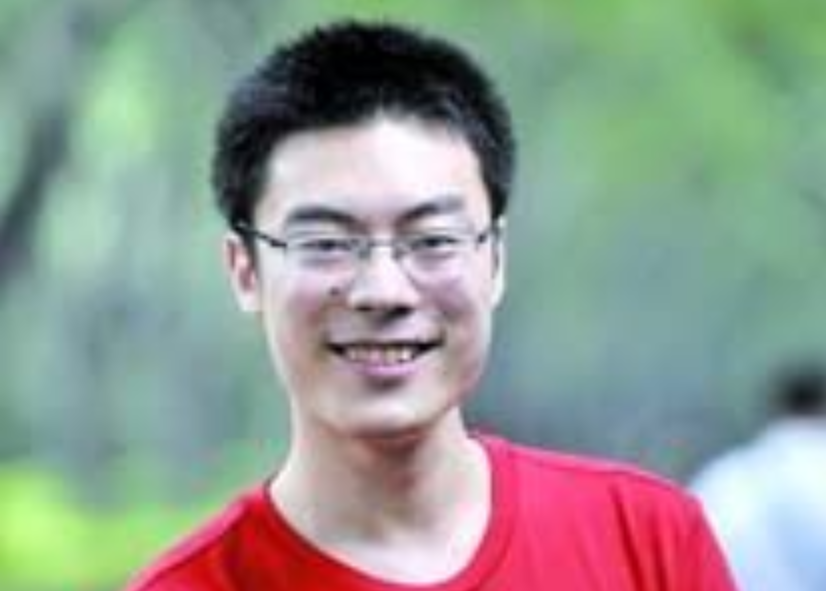 2011年，重庆小伙李翔，高考638分却坚持复读，夺文科状元进北大