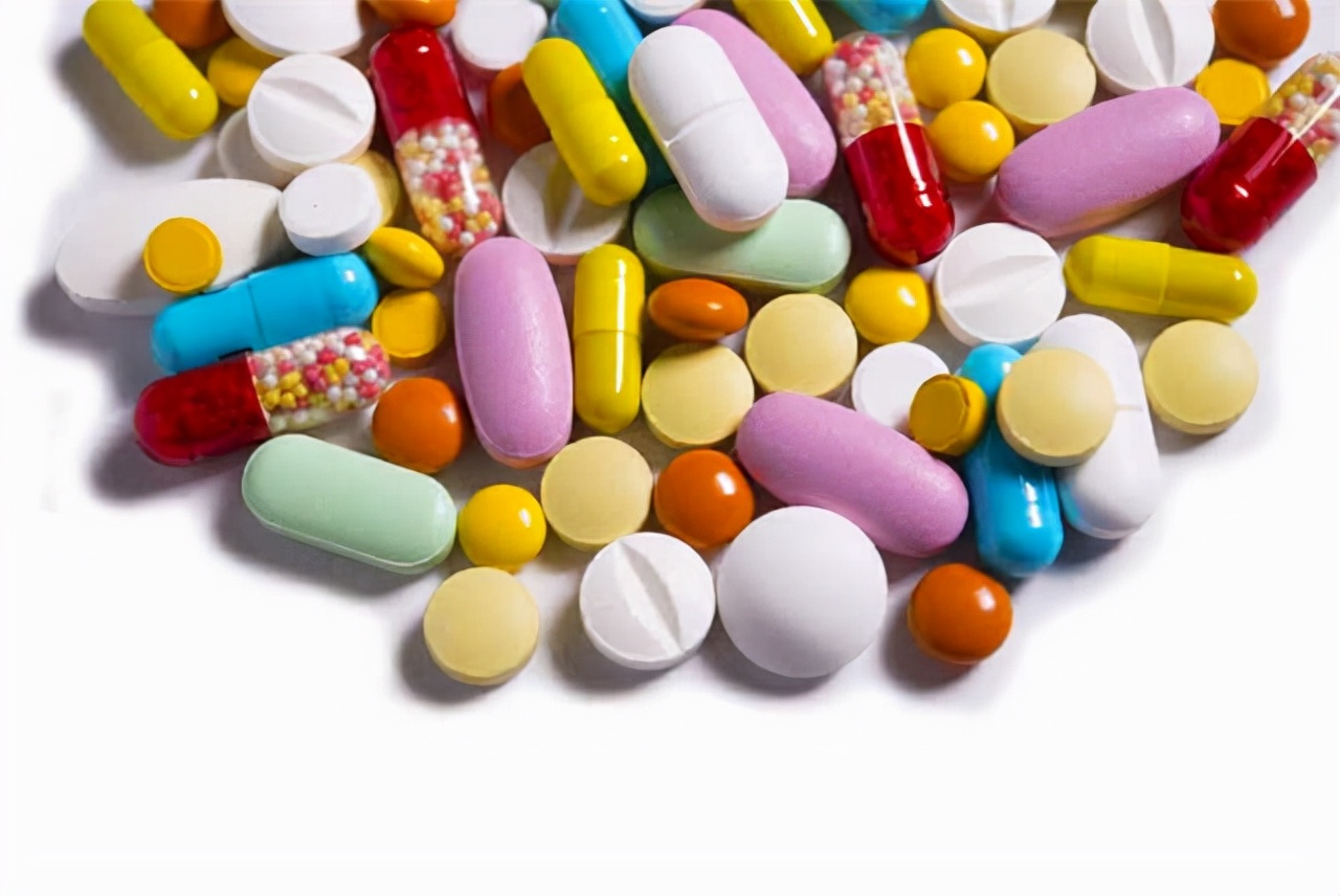 中秋团圆聚会，饭后出现反酸烧心要注意，当心胃食管反流找到你