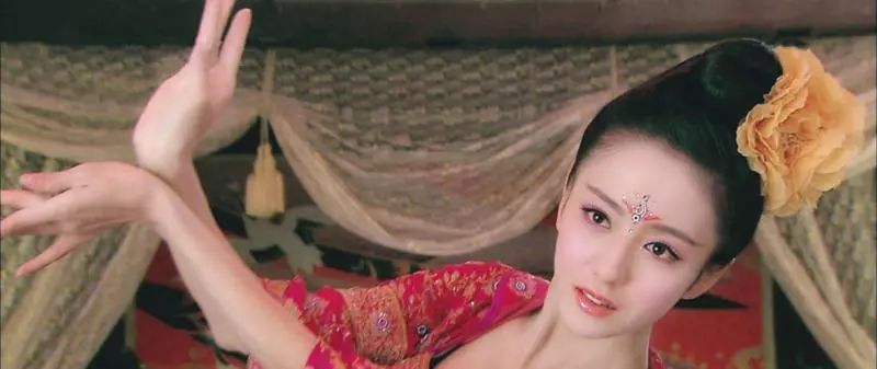 汉成帝赵梓童唐太宗长孙梓童因而皇后称梓童,也正迎合了封建统治者的