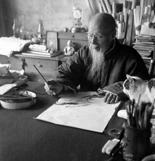 齐白石画的两只老鹰,一只卖了9890万元,另一只却卖出4.25亿天价